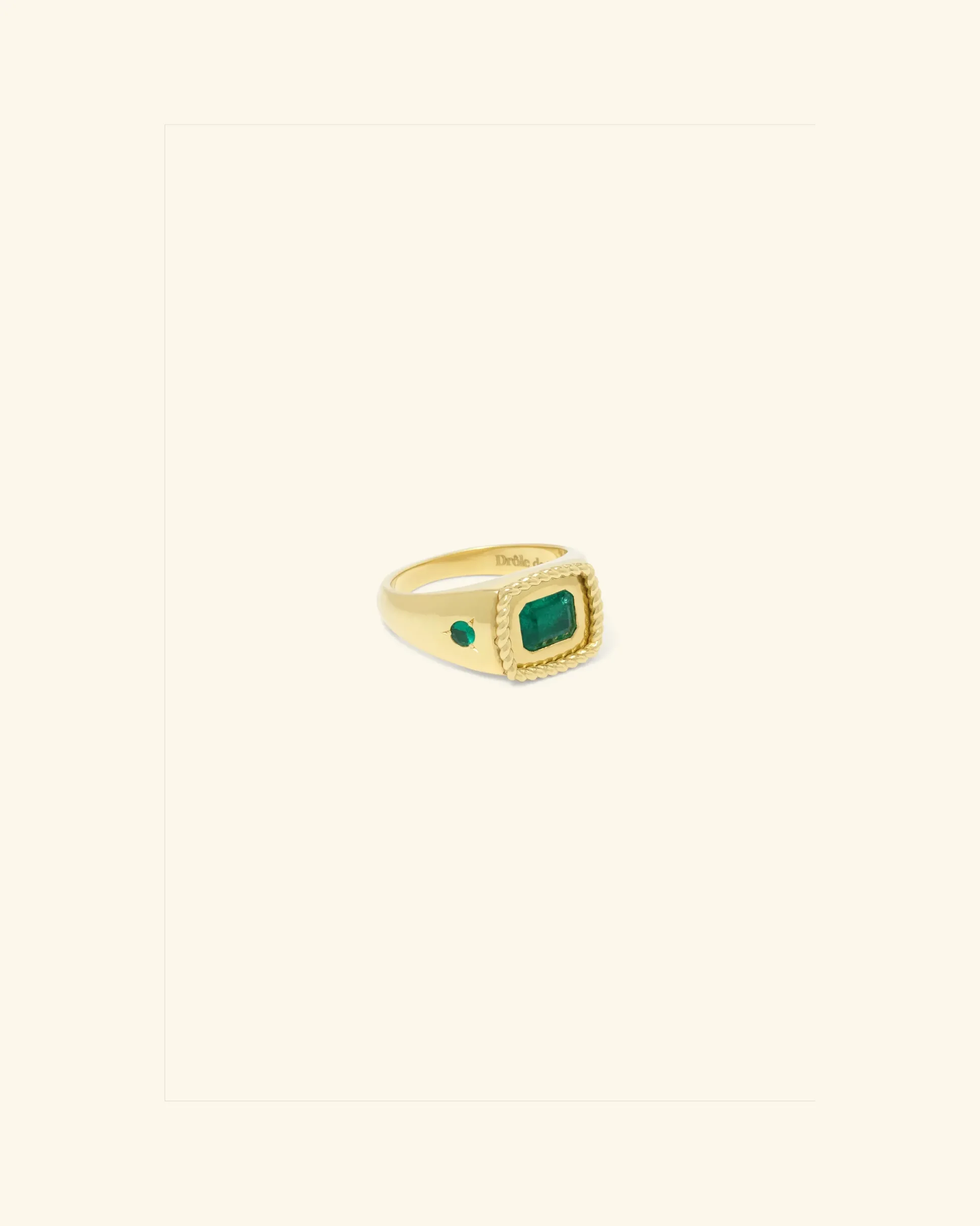 La Bague Emeraude